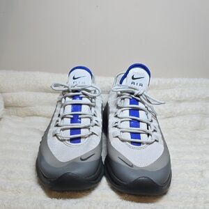Nike Men's Gray and Blue Athletic Shoes